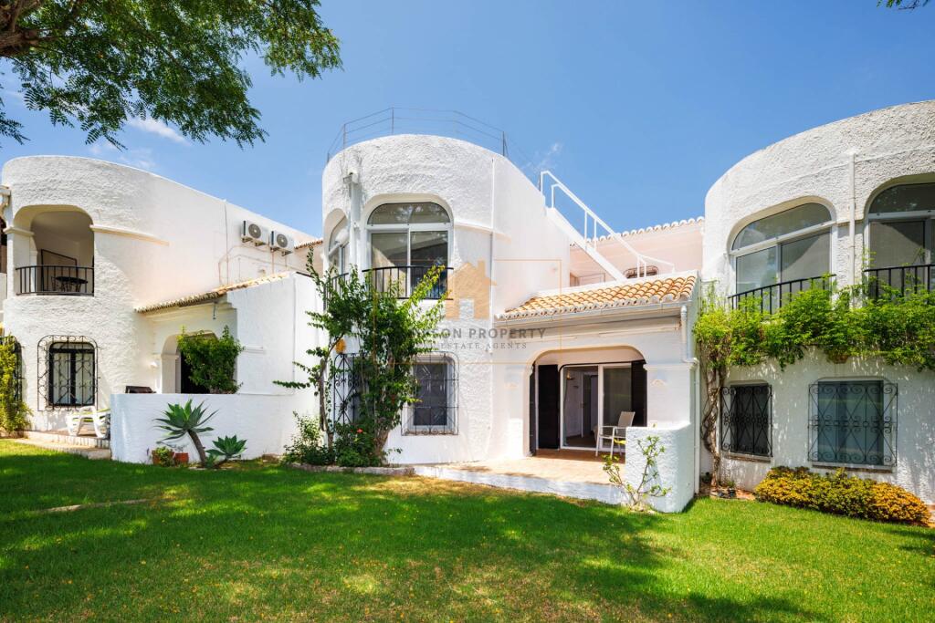 Main image of property: Algarve, Lagoa