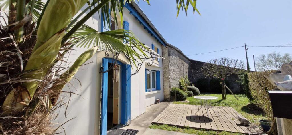 Main image of property: 17260 gemozac