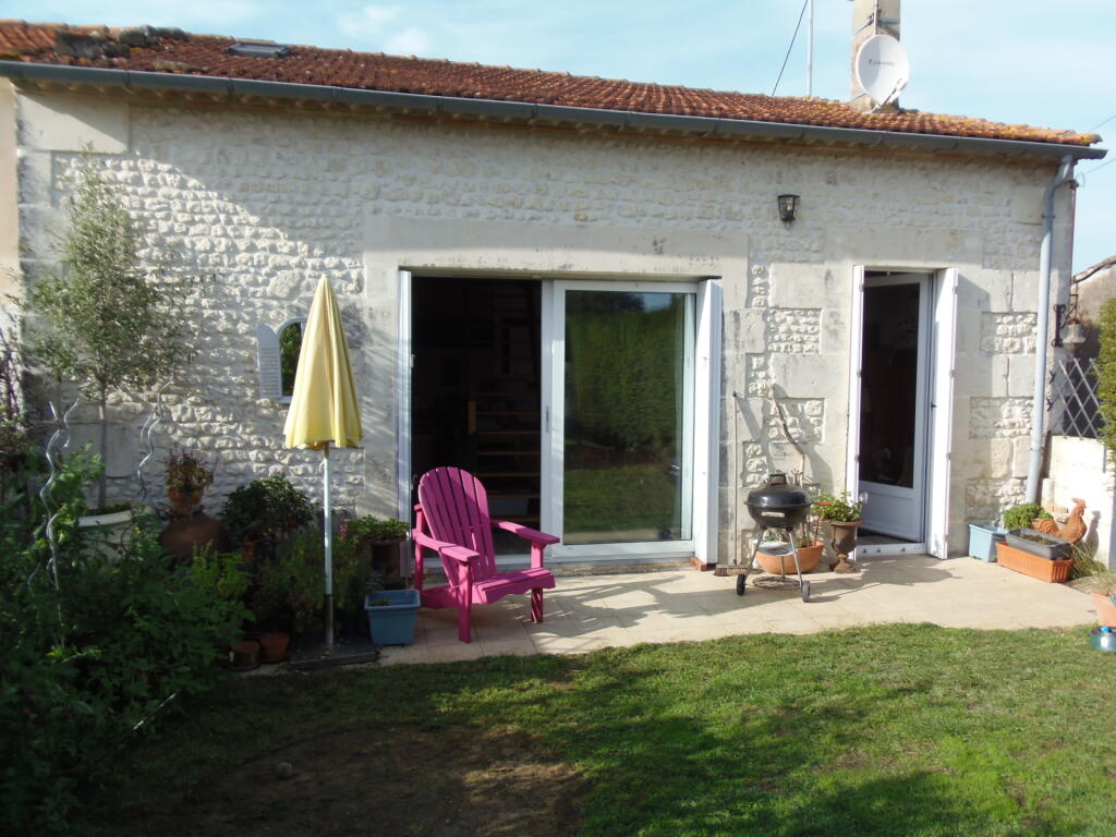 Main image of property: 17120 chenac-st-seurin-d-uzet