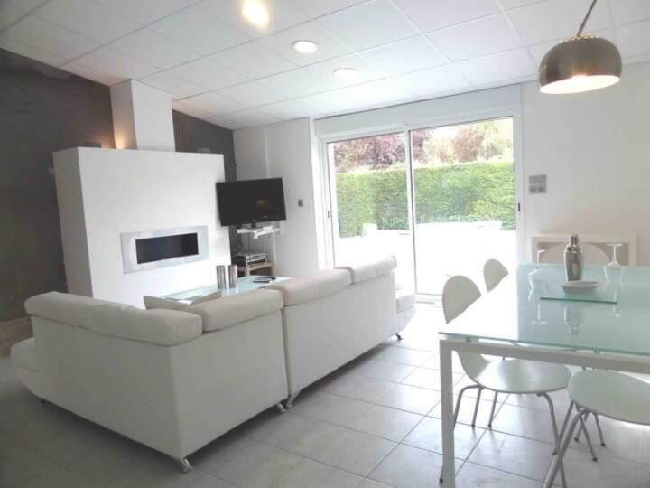 Main image of property: 17120 mortagne-sur-gironde