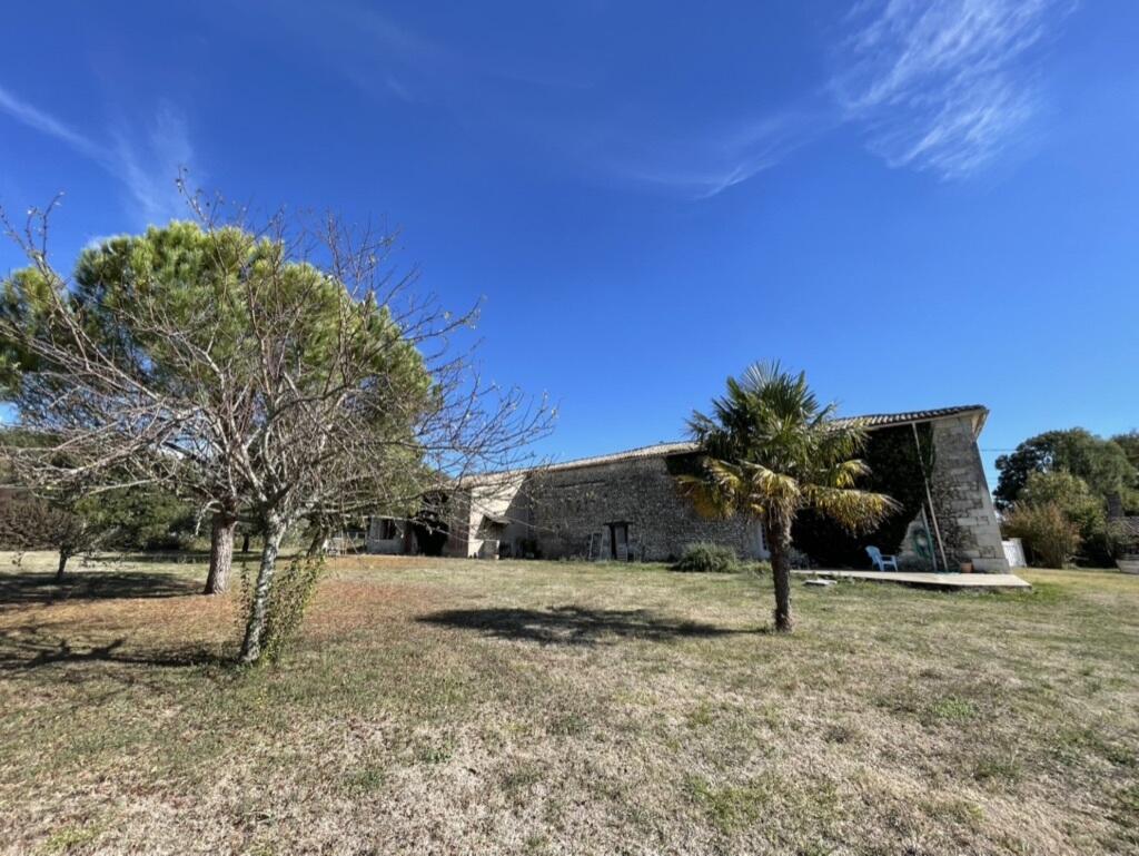 Main image of property: 17150 semoussac