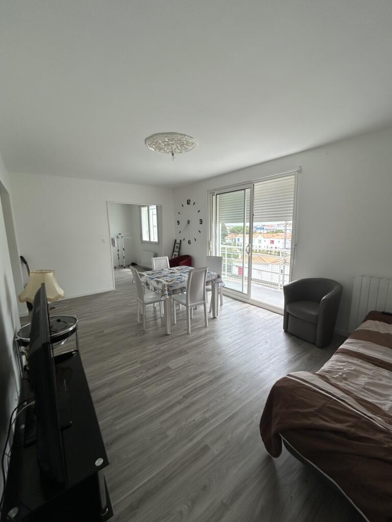 Main image of property: 17200 royan