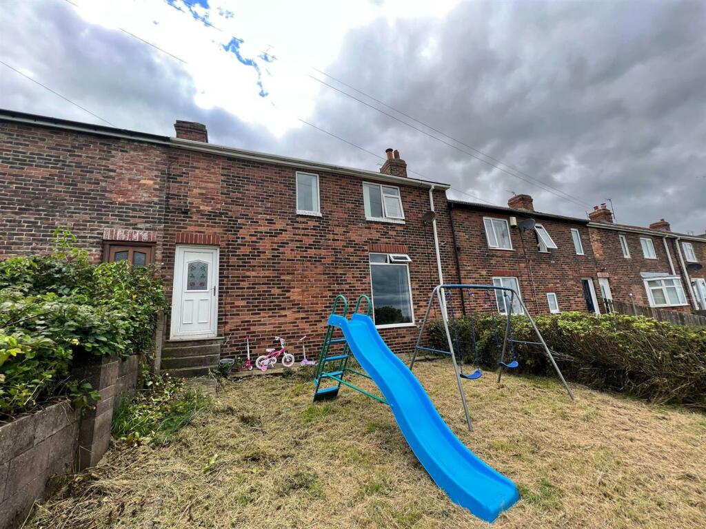 3 bedroom terraced house for sale in East View, Easington Colliery