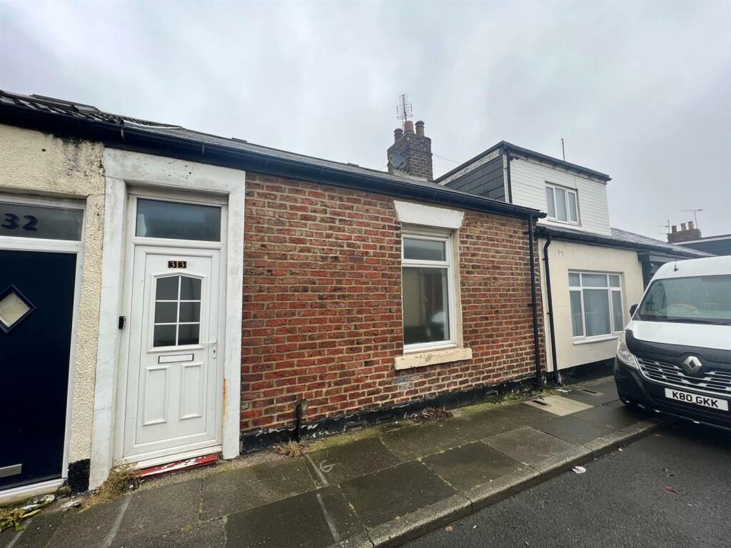 2 bedroom terraced house for sale in Tower Street, Sunderland, SR2