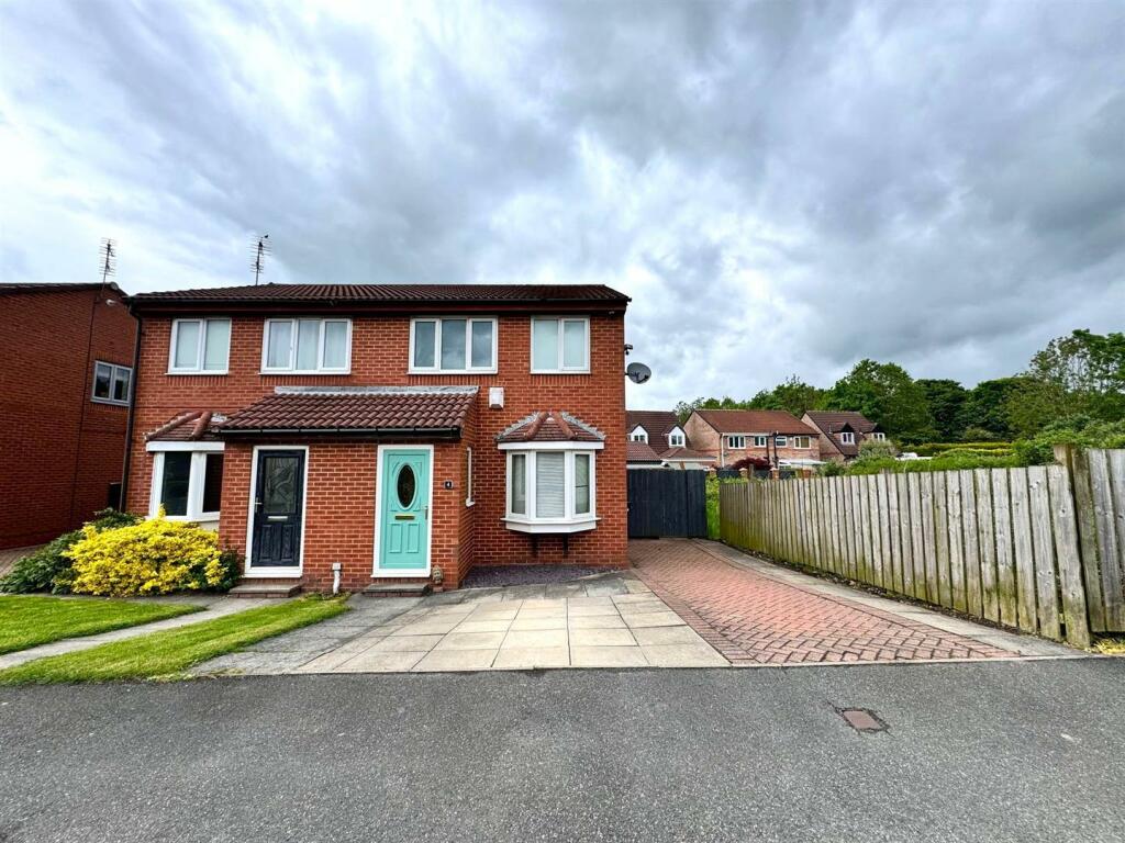 3 bedroom semidetached house for sale in Ryedale Court, Trimdon