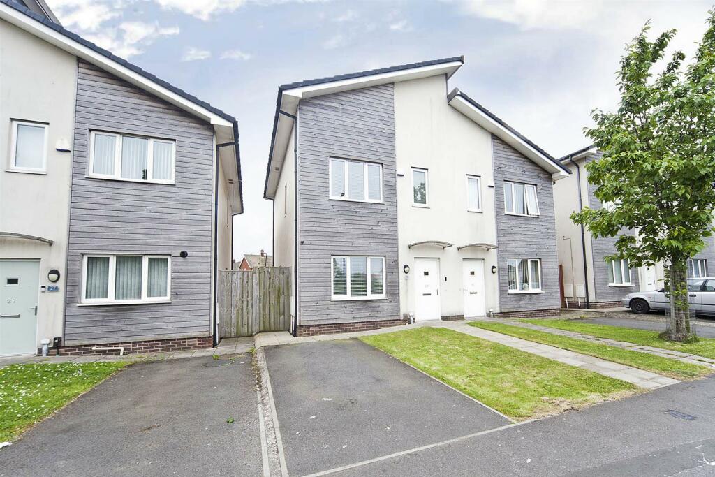 3 bedroom semidetached house for sale in Easington Road, Hartlepool, TS24