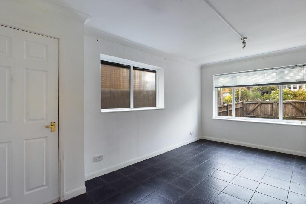 4 bedroom detached house for sale in Moat Road, East Grinstead, West Sussex, RH19