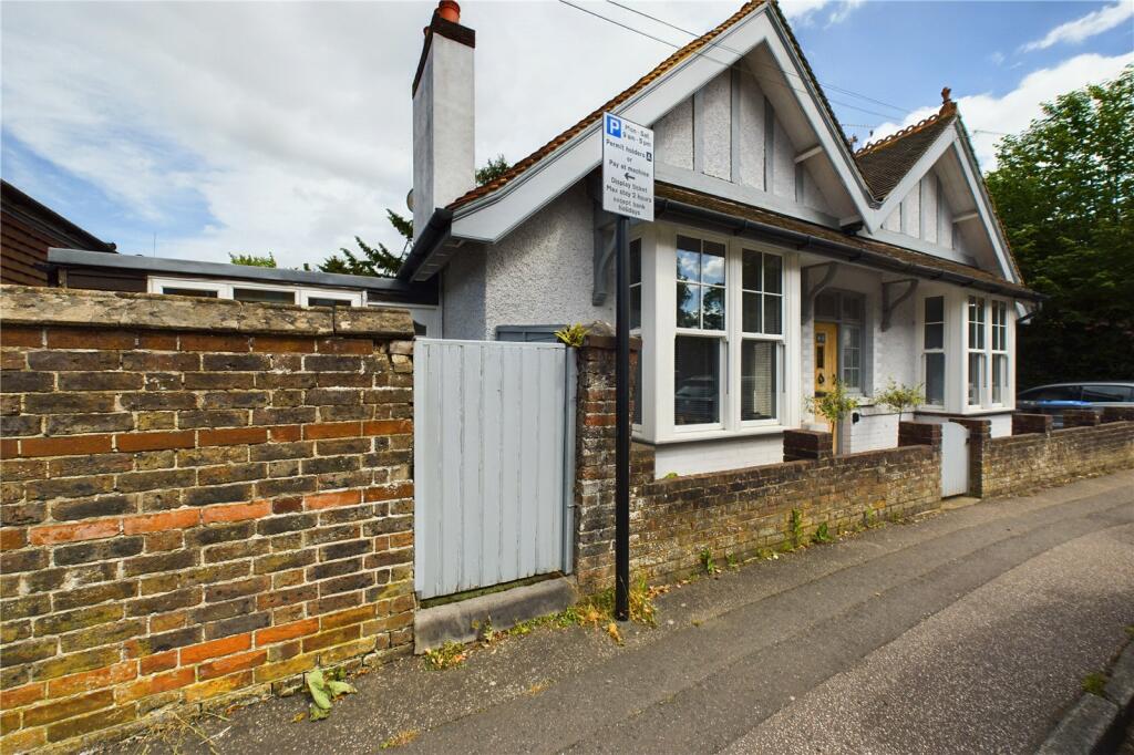 2 bedroom for sale in Portland Road, East Grinstead, West