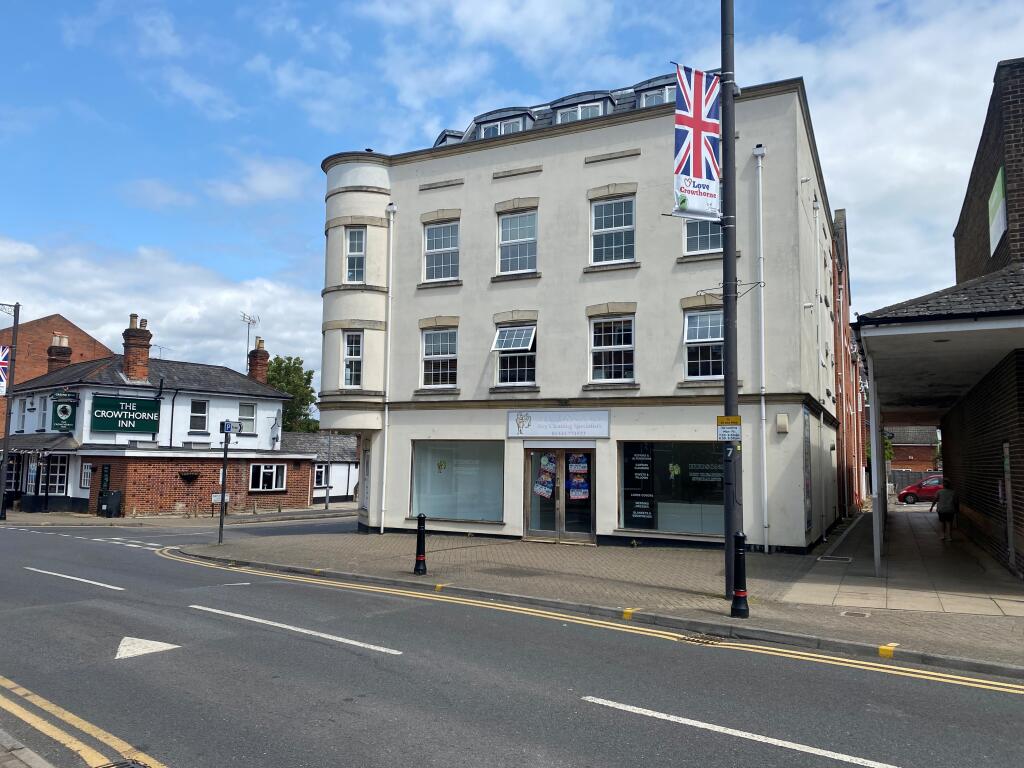 Main image of property: 141-143 High Street, Berkshire, RG45 7AF