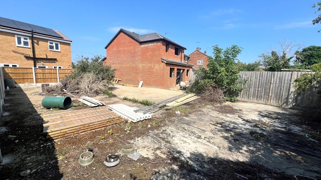 Main image of property: Former Garage Compound at Lynch Hill Lane, Berkshire, SL2 2QL