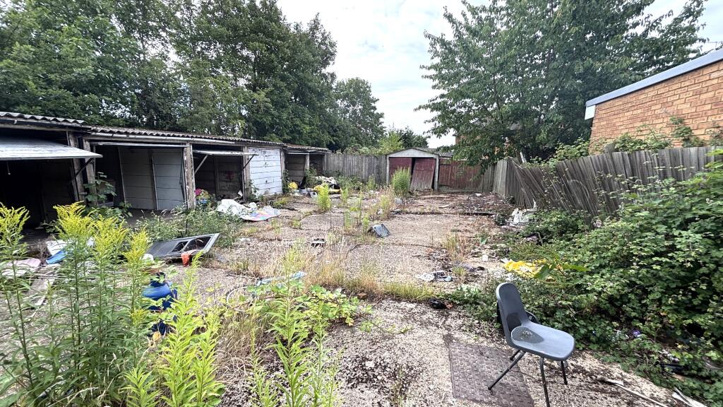 Main image of property: Garage Compound at Long Readings Lane, Berkshire, SL2 1QE