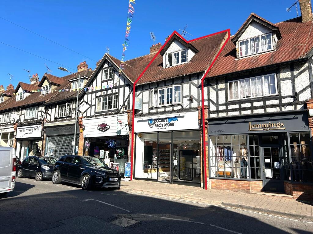 Main image of property: 3a Market Place, Buckinghamshire, SL9 9EA