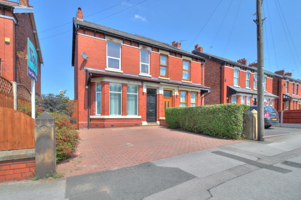 4 bedroom semidetached house for sale in Blackpool Road, Preston, PR2