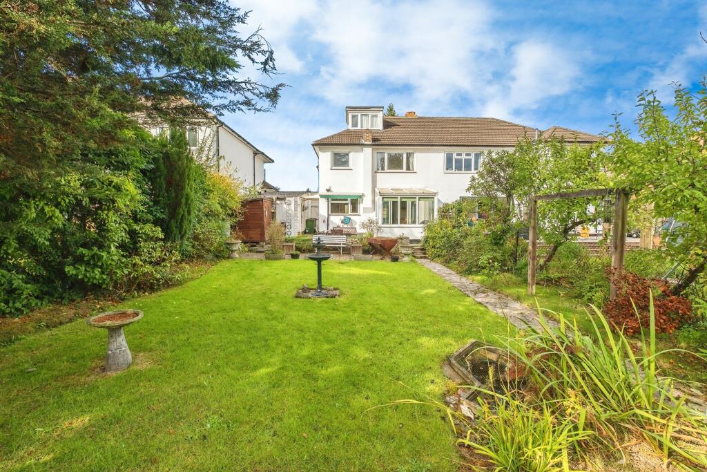 4 bedroom semidetached house for sale in Hillside Road, Ashtead, KT21