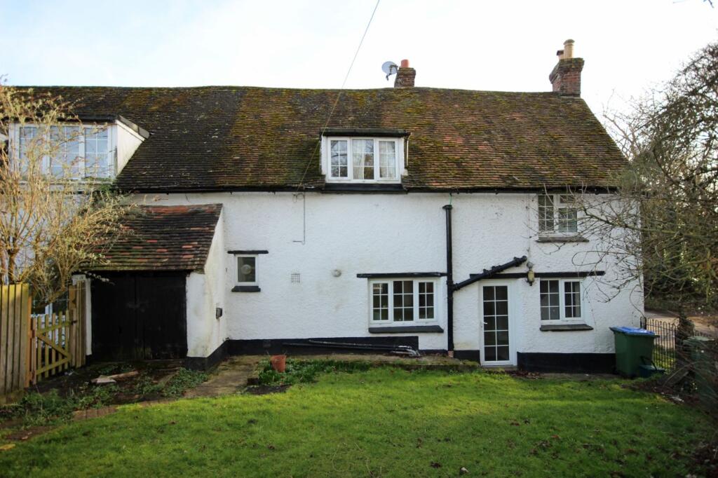 Main image of property: Dadbrook Farm Cottage, Cuddington, Aylesbury, Buckinghamshire, HP18