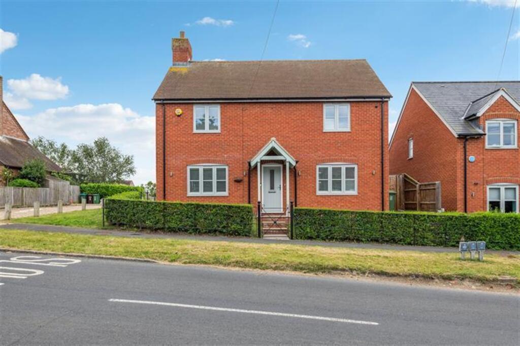Main image of property: Ickford Road, Shabbington, HP18