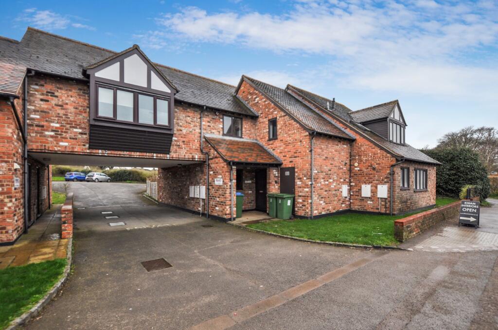 Main image of property: Corn Close, Stone, Aylesbury, Buckinghamshire, HP17