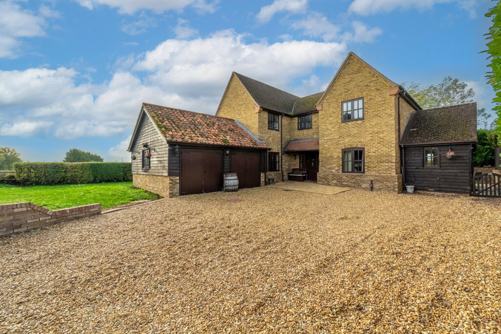 5 bedroom detached house for sale in Low Road, Little Stukeley, PE28