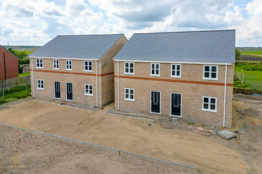 3 bedroom semidetached house for sale in Oilmills Road, Ramsey