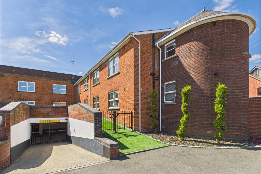 Main image of property: Alexandra House, 7 Queens Road, Farnborough, Hampshire, GU14