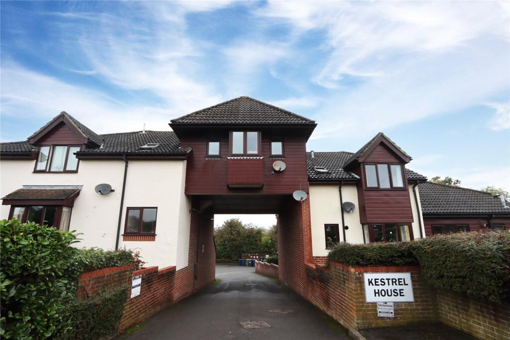 Main image of property: Weydon Lane, Farnham, Surrey, GU9