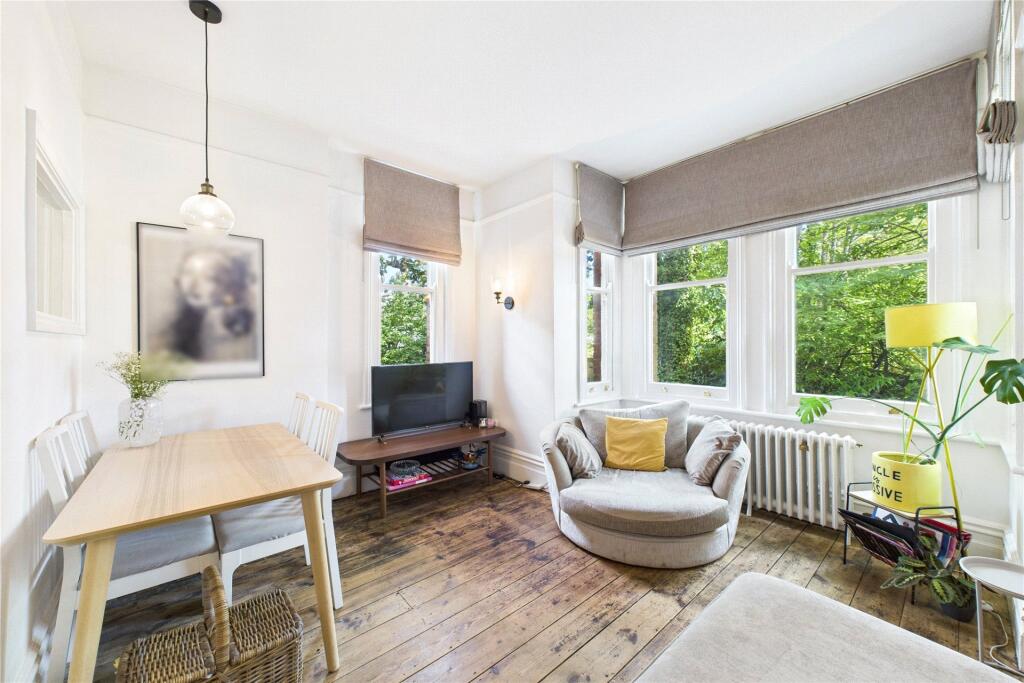 Main image of property: Southampton Street, Farnborough, Hampshire, GU14