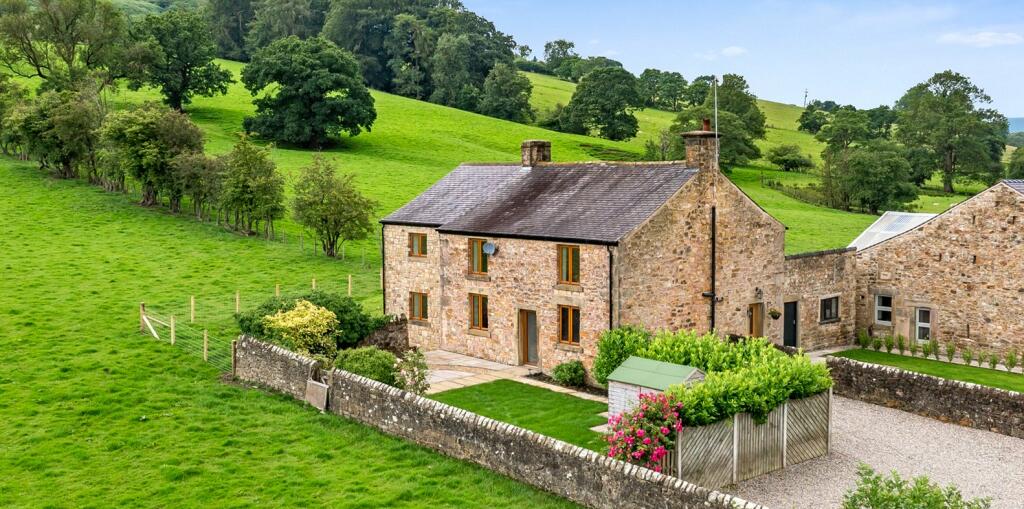 4 bedroom detached house for sale in Chipping Road, Chaigley, Clitheroe