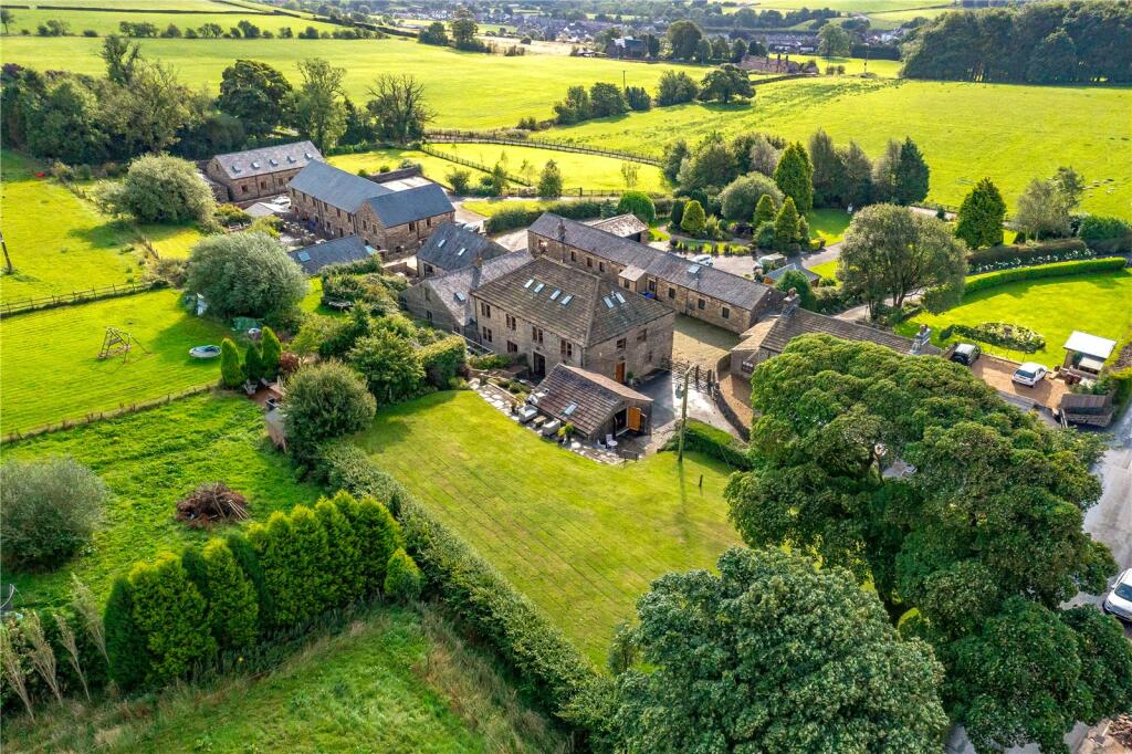 Additional property image - Heights Lane, Fence, Lancashire