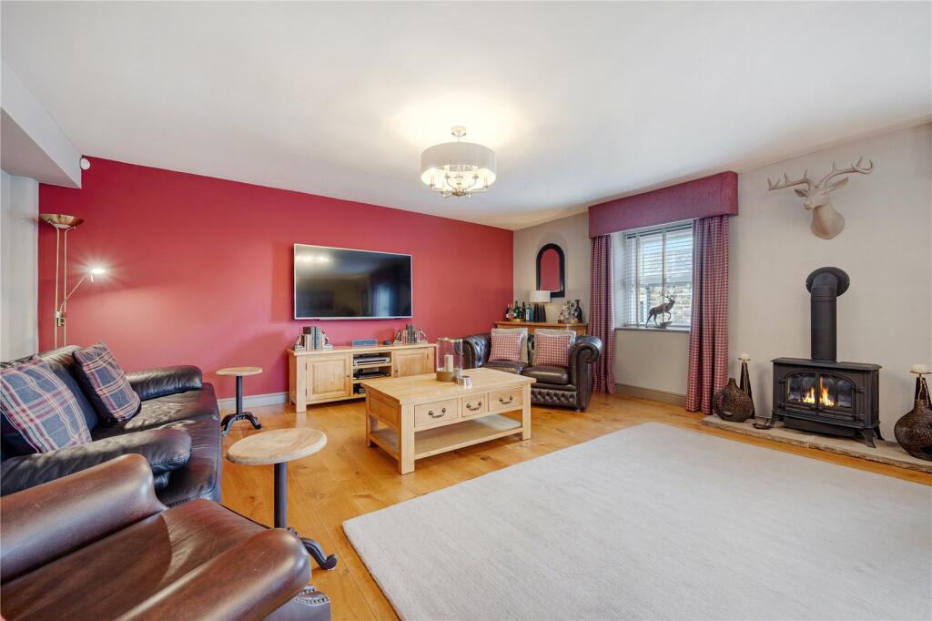 Additional property image - Heights Lane, Fence, Lancashire