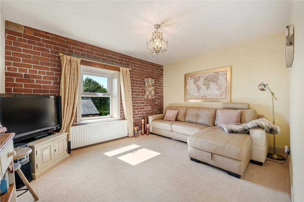 Additional property image - Heights Lane, Fence, Lancashire
