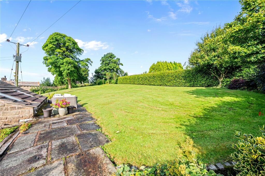 Additional property image - Heights Lane, Fence, Lancashire