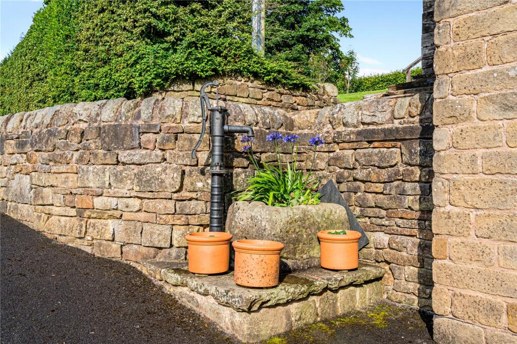 Additional property image - Heights Lane, Fence, Lancashire