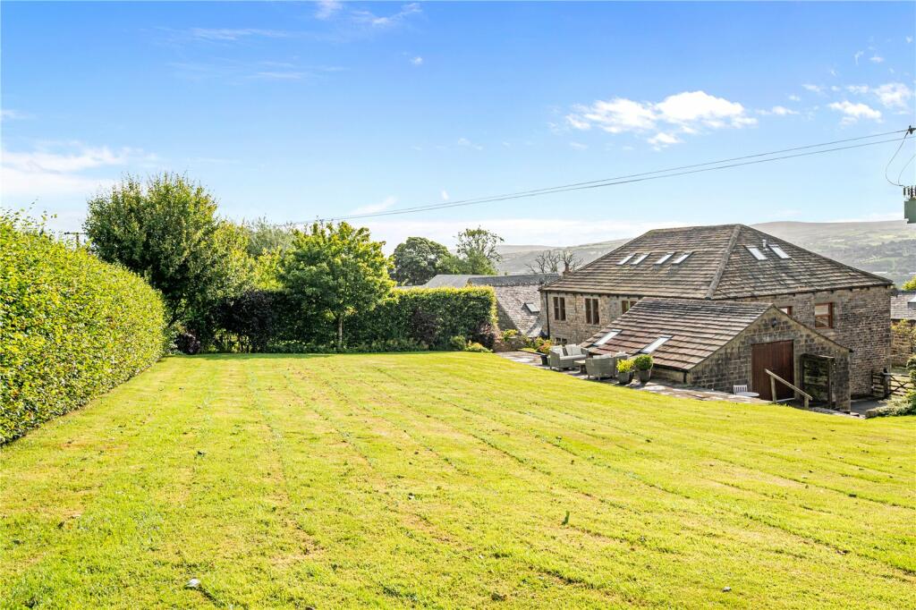 Additional property image - Heights Lane, Fence, Lancashire