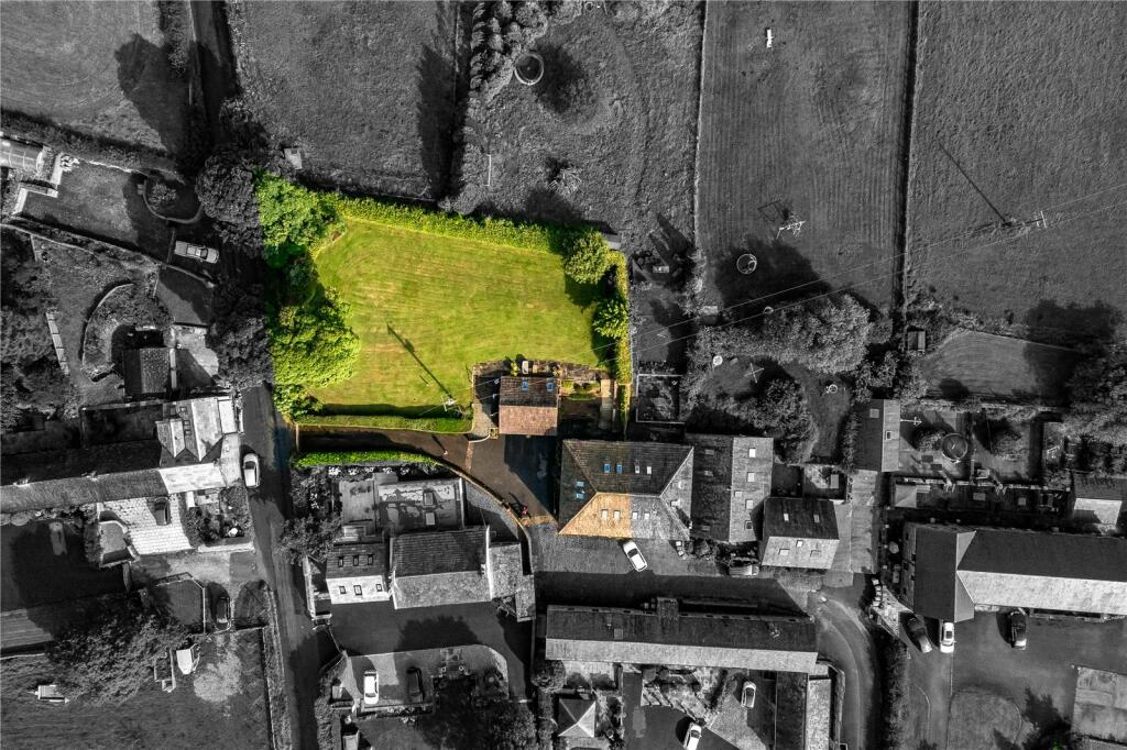 Additional property image - Heights Lane, Fence, Lancashire