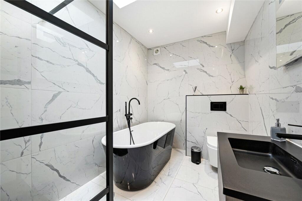 Additional property image - Longsight Road, Langho, Blackburn, Lancashire