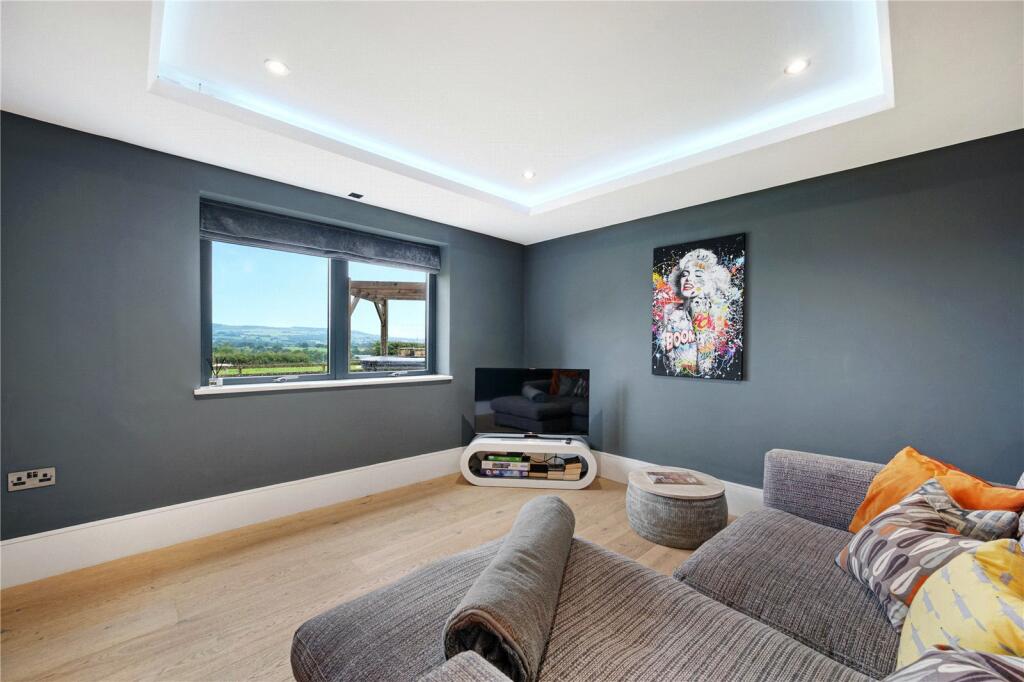 Additional property image - Longsight Road, Langho, Blackburn, Lancashire