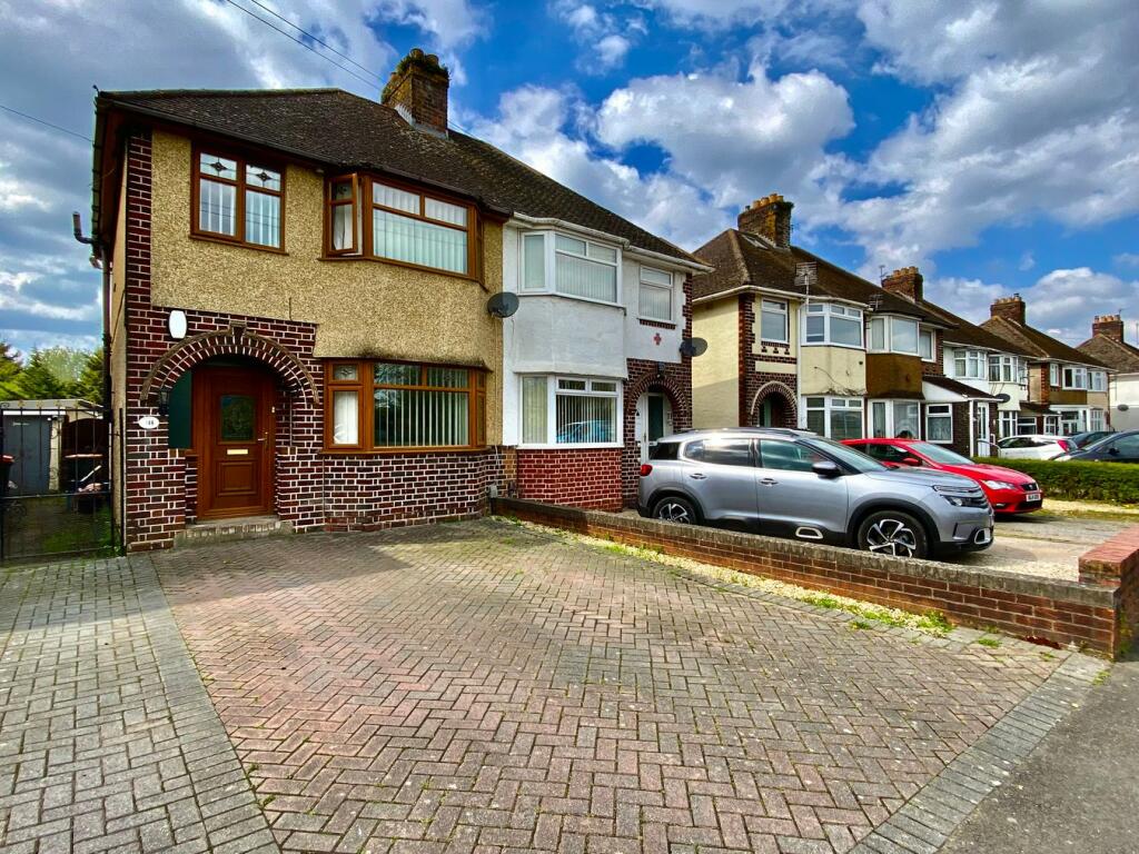 3 bedroom semidetached house for sale in Nash Road, Newport, NP19