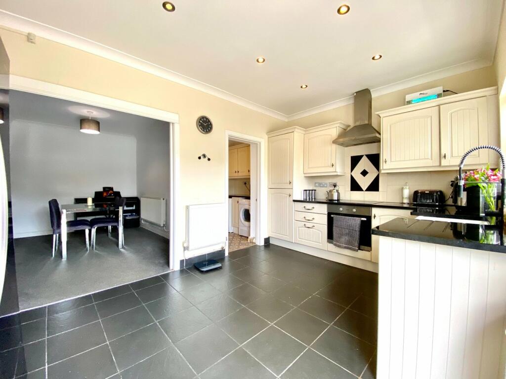 3 bedroom semidetached house for sale in Nash Road, Newport, NP19