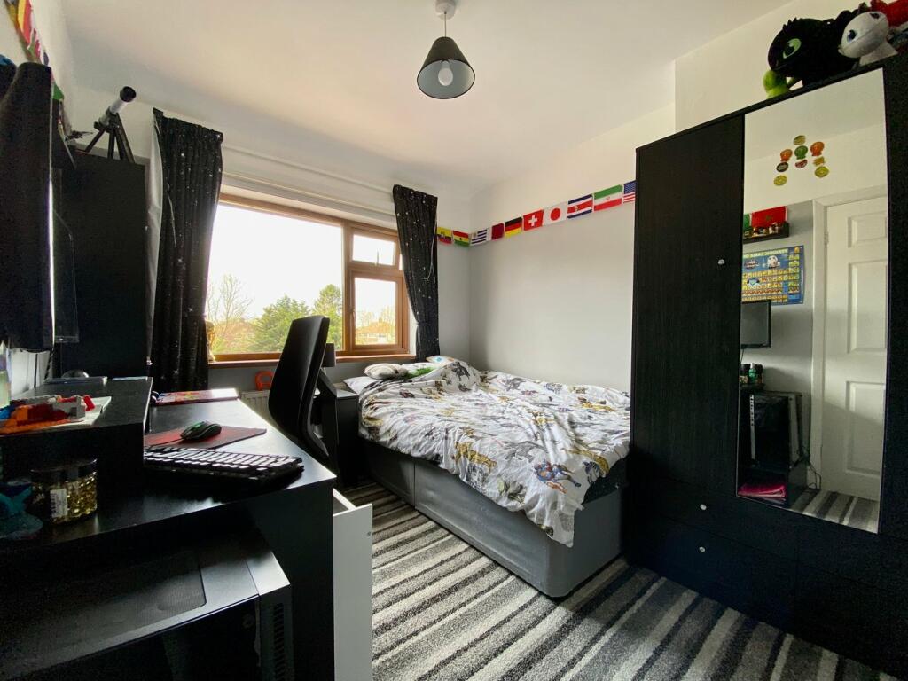 3 bedroom semidetached house for sale in Nash Road, Newport, NP19