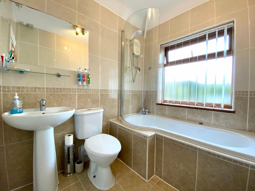 3 bedroom semidetached house for sale in Nash Road, Newport, NP19