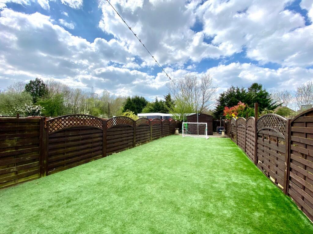 3 bedroom semidetached house for sale in Nash Road, Newport, NP19