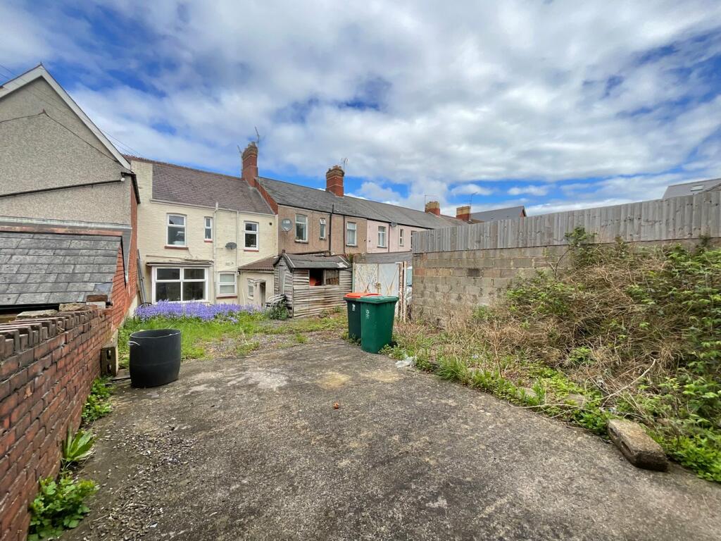 4 bedroom terraced house for sale in Caerleon Road, Newport, NP19