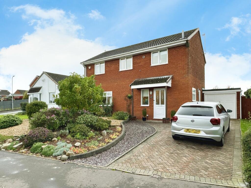 4 bedroom detached house for sale in CwmCwddy Drive, Bassaleg, Newport, NP10