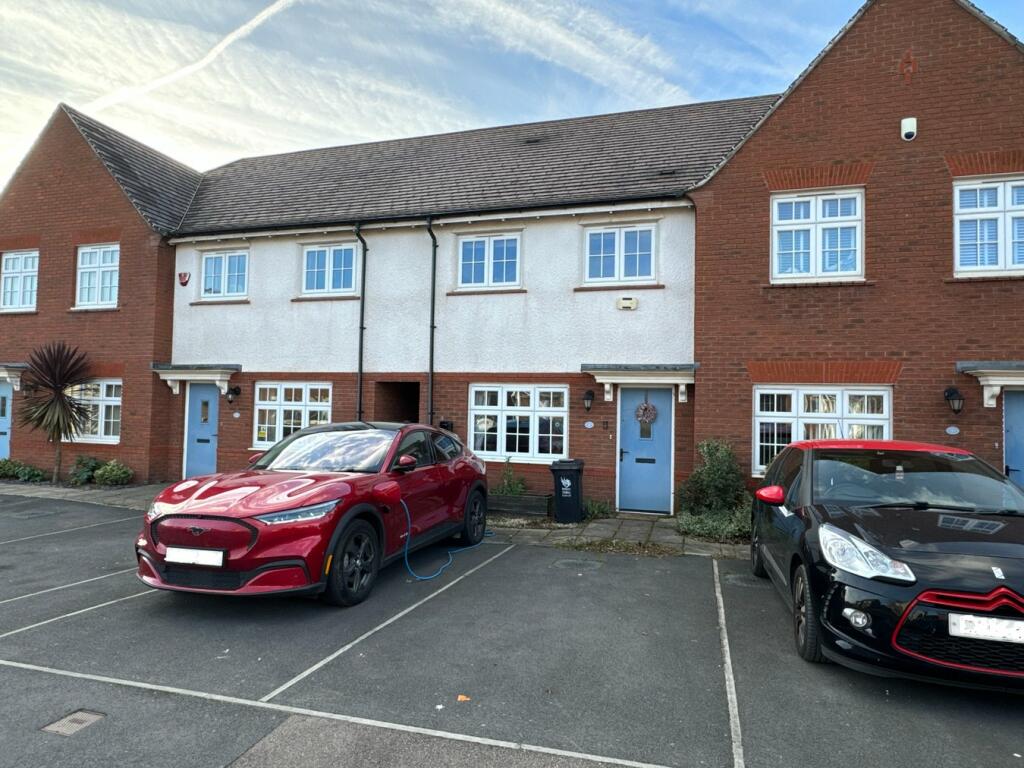 2 bedroom terraced house for sale in Monmouth Castle Drive, Newport, NP20