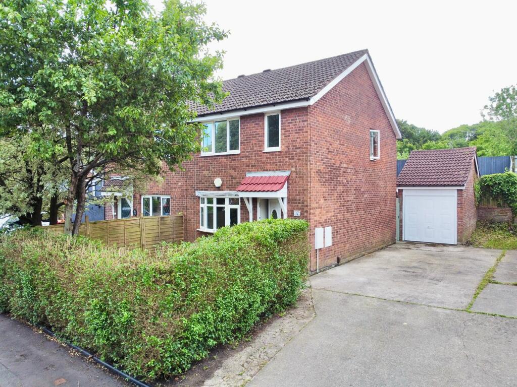 3 bedroom semidetached house for sale in St Brides Gardens, Newport, NP20