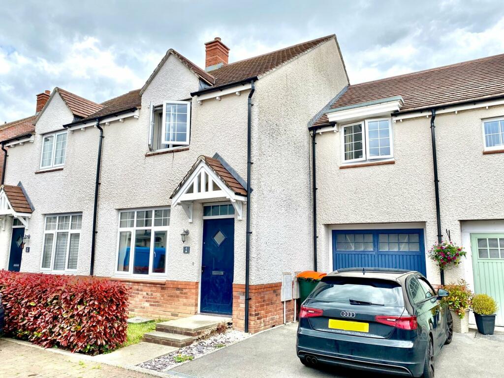 2 bedroom semidetached house for sale in Loftus Walk, Newport, NP19