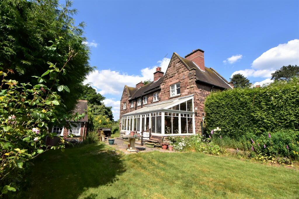 6 bedroom cottage for sale in Farnah Green, Belper, DE56