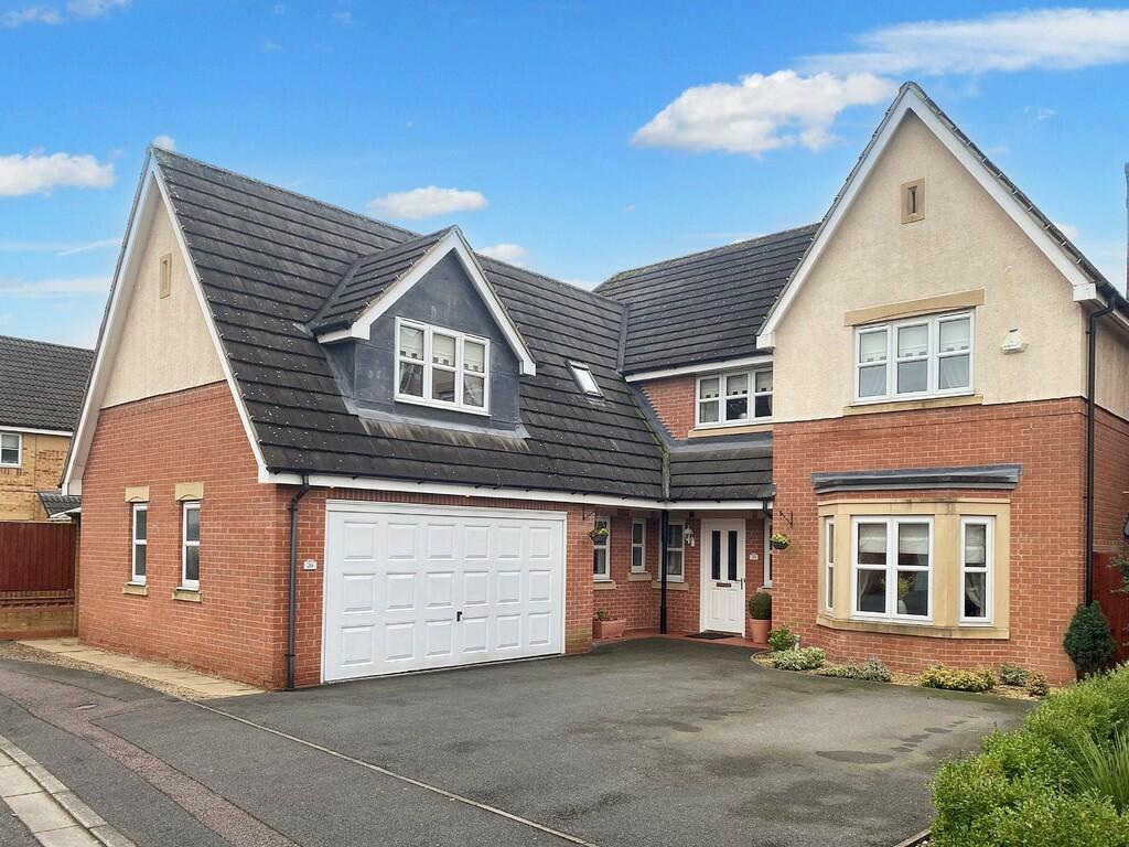 5 bedroom detached house for sale in Appledown Way, Littleover, DE23