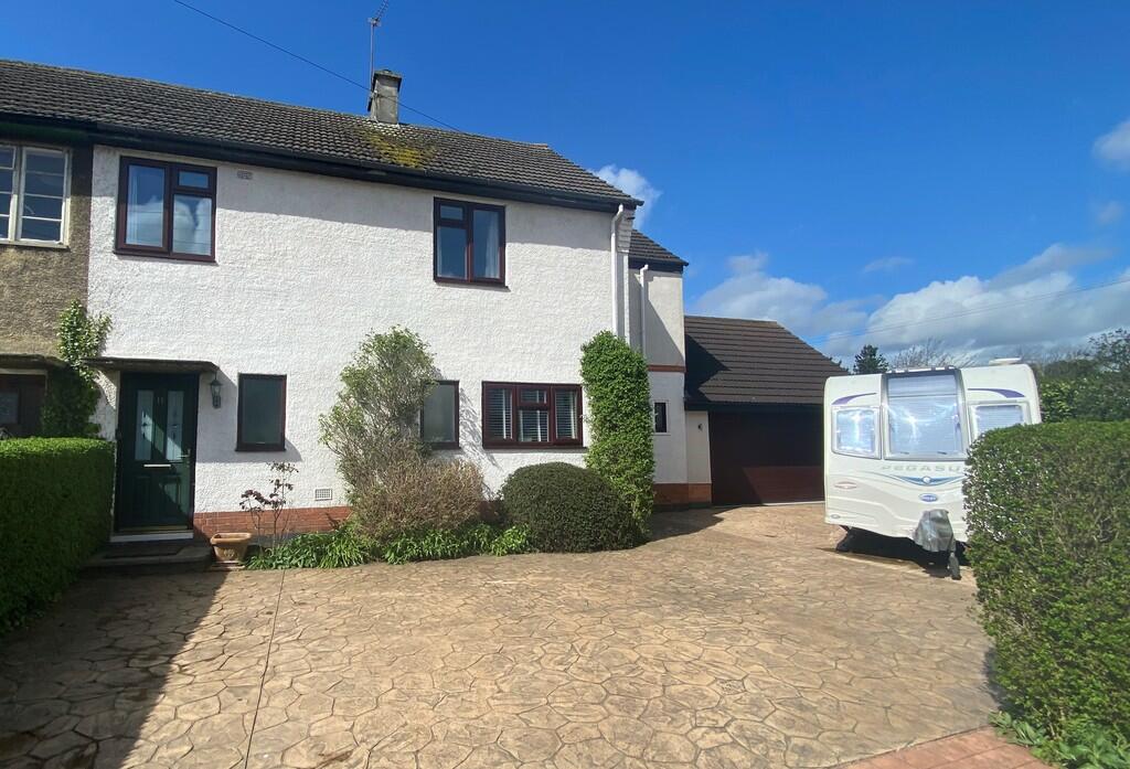 3 bedroom semidetached house for sale in Compton Avenue, Astonon