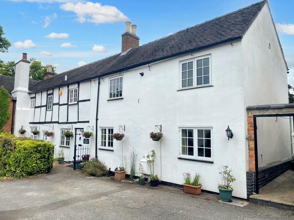 4 bedroom cottage for sale in Main Street, Etwall, DE65